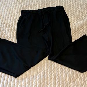 Black Old Navy linen pants